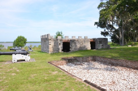 The Fort and foundation remains of a storehouse.