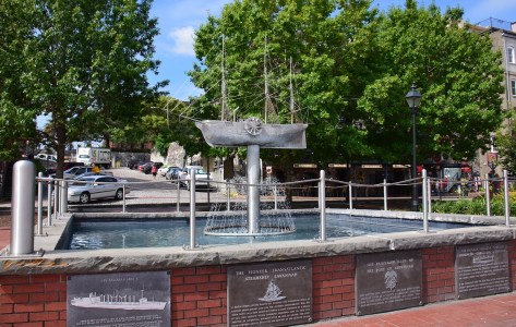 Memorial to the Sailors